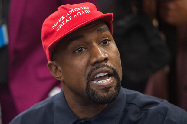Kanye West prétend s’écarter de Trump et de la politique !